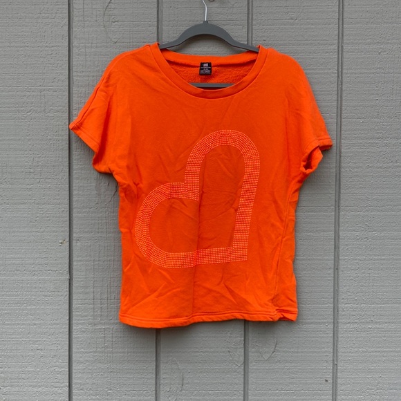 E.vil neon orange s/s sweatshirt w/ subtle heart - Picture 1 of 4